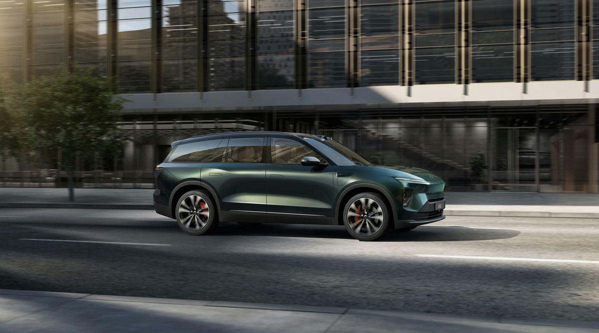 Nio EL8