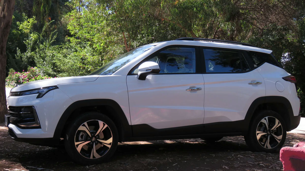 JAC JS4