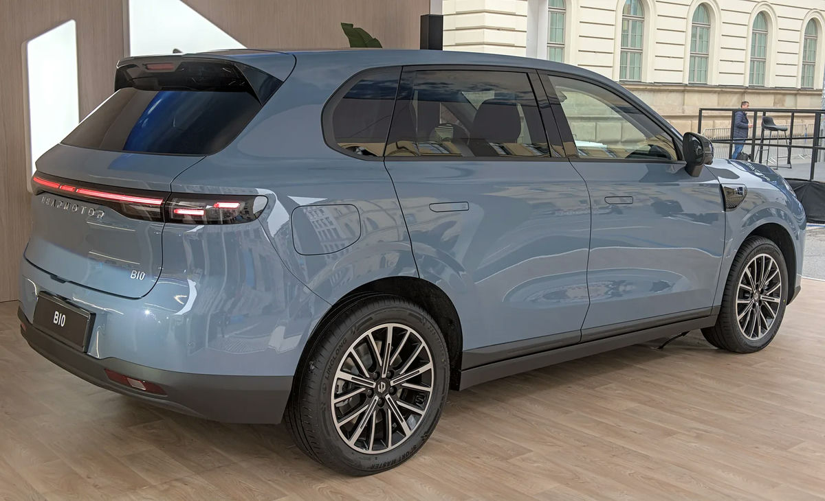 Leapmotor B10
