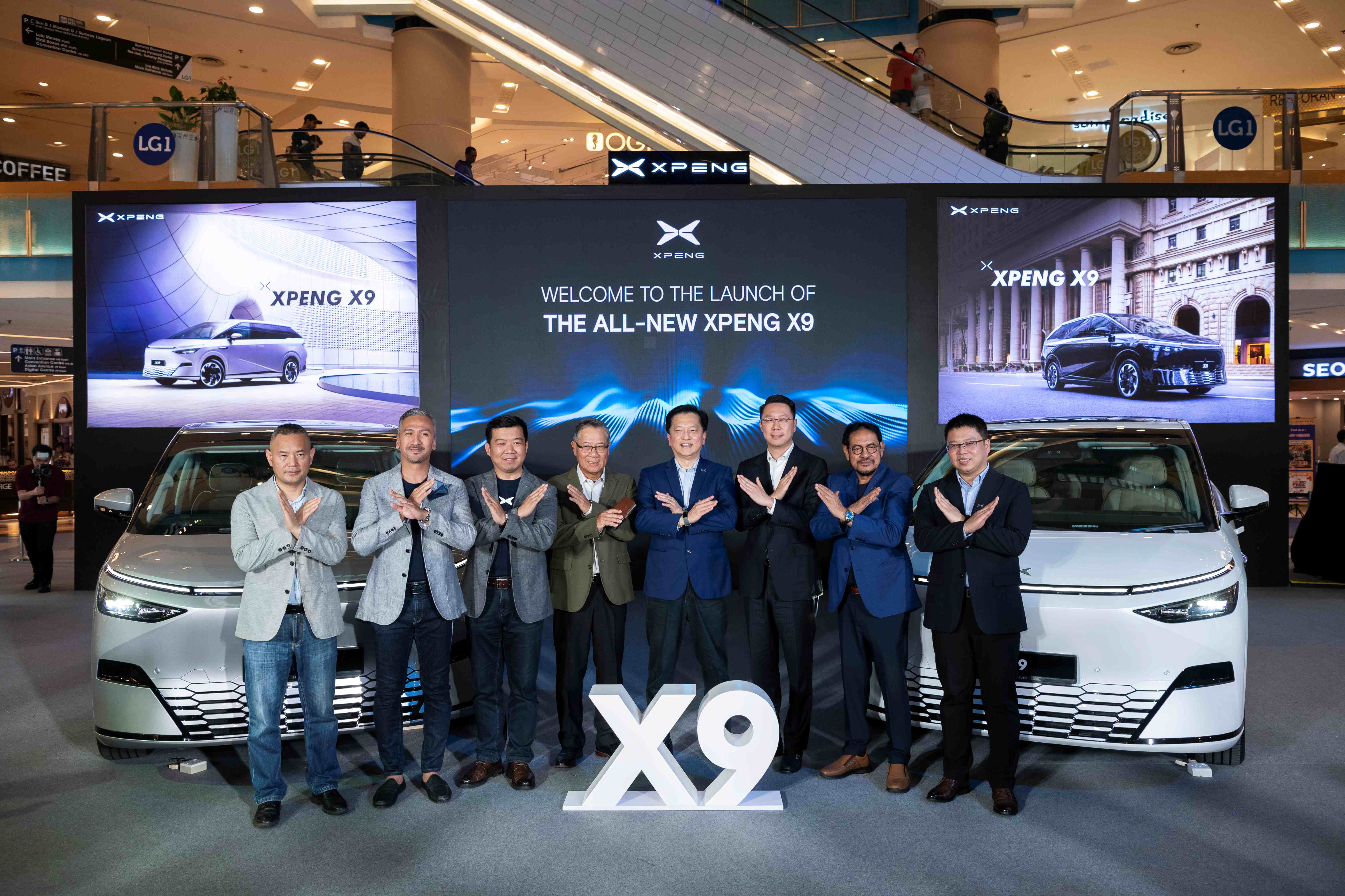 X9