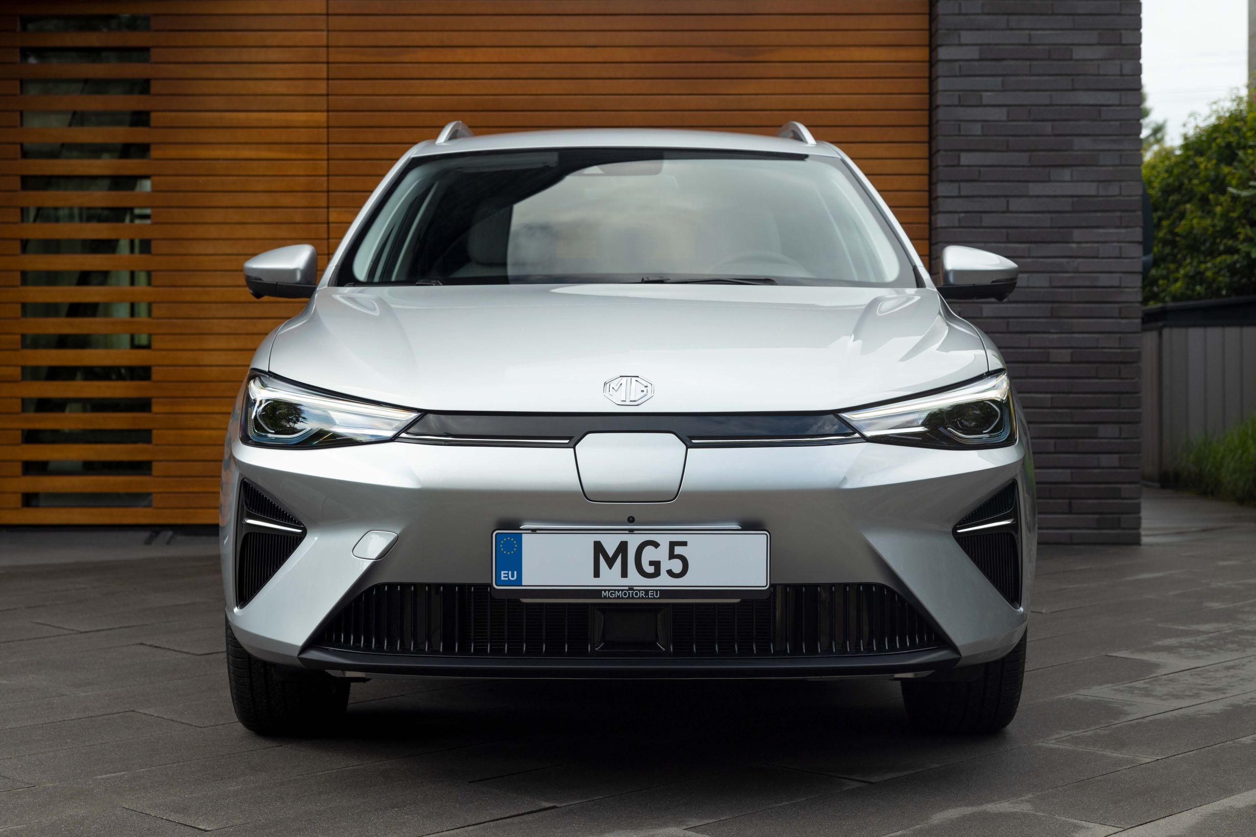 MG5