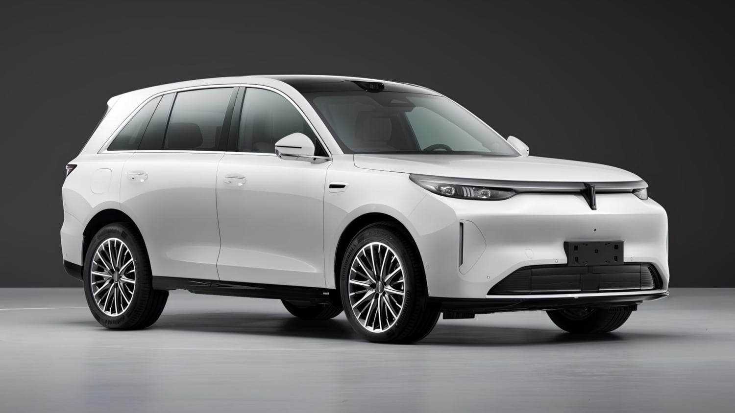 GWM Wey V8X: elektryczny SUV z 724 KM i 5-metrowym nadwoziem walczy o rynek w Chinach