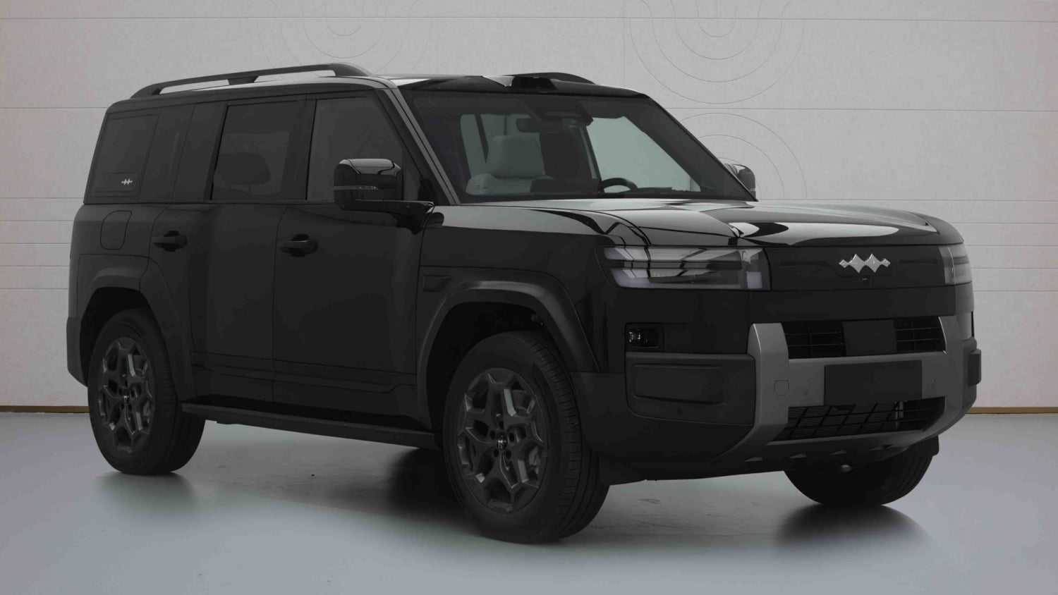 BYD Ti7 PHEV z gigantycznym akumulatorem 50 kWh: zasięg elektryczny wzrasta do 230 km