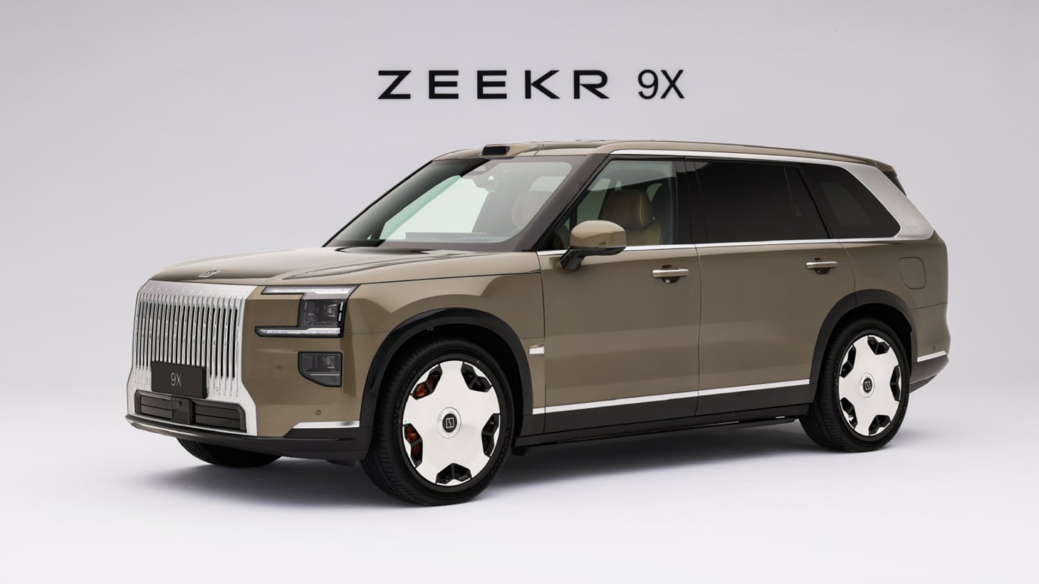 Zeekr 9X debiutuje w Chinach: flagowy hybrydowy SUV za 259 545 PLN ma 5 miejsc i 1 381 KM