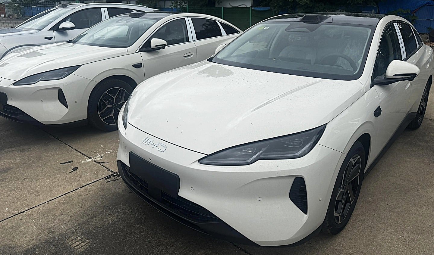 Nowy BYD Seal 06 już w salonach: 240 kW mocy i ładowanie flash – cena wciąż tajemnicą