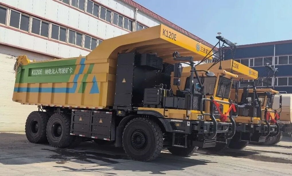 Pierwsza na świecie elektryczna ciężarówka górnicza z akumulatorem sodowo-jonowym – Tonly TLE120 z baterią 676 kWh