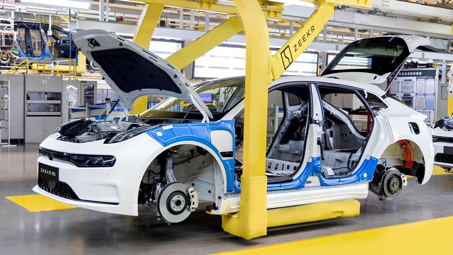 Nowy prezes Geely ujawnia plany: luksusowe Zeekr i Lynk & Co powstaną w europejskich zakładach Volvo od 2028 roku