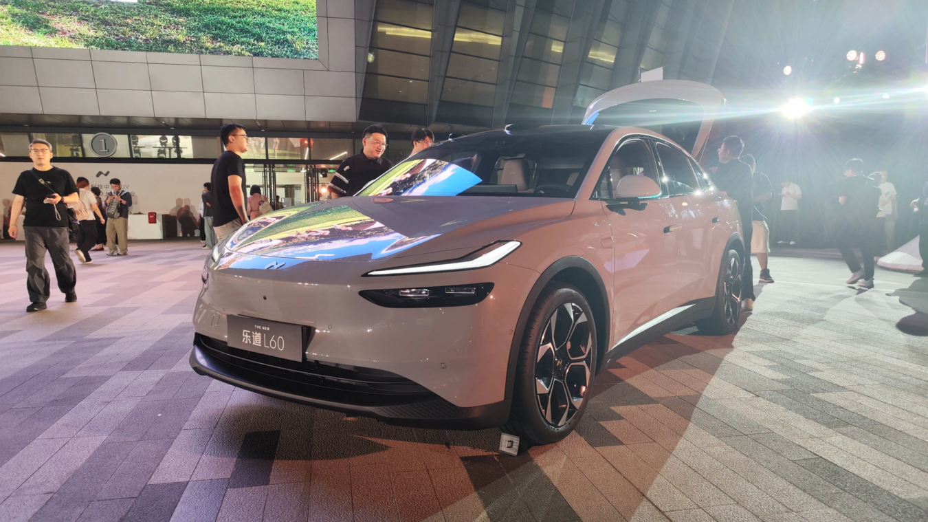 Odświeżony Onvo L60 debiutuje w Chinach: LiDAR, chip Shenji i cena od 80 000 PLN z BaaS