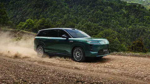 BYD Denza N8L debiutuje 23 czerwca: hybrydowy SUV z baterią 75,26 kWh i zasięgiem 420 km w cenie od 350 tys. juanów