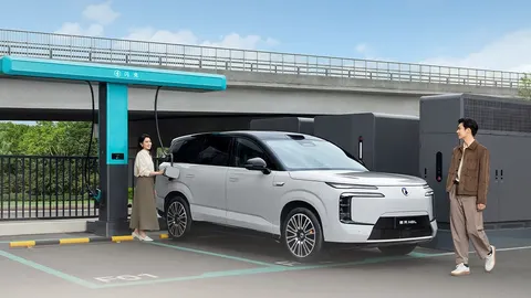 Denza N8L po liftingu: 728 kW ładowania, 430 km zasięgu EV i cena od 188 800 PLN