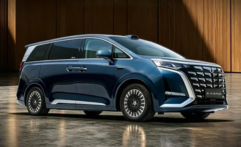BYD Denza D9: nowa wersja PHEV z zasięgiem 1480 km i szybkim ładowaniem – cena startuje od 181 390 zł