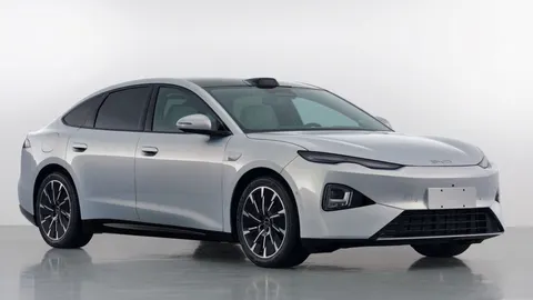 Imponujące tempo BYD: nowy Seal 07 z 402 KM zaprezentowany 5 miesięcy po poprzedniku