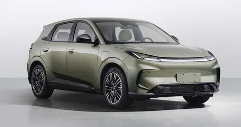 BAIC Arcfox Beta T1 z wymienną baterią CATL dołącza do S3 – BaaS obniży cenę (startowa 37 840 zł)