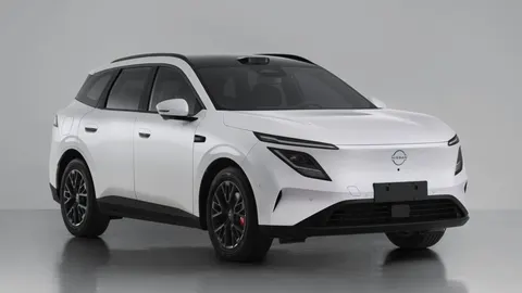 Dongfeng Nissan NX7 PHEV: ujawniono specyfikację – 225 km zasięgu w trybie elektrycznym i bateria 40,95 kWh