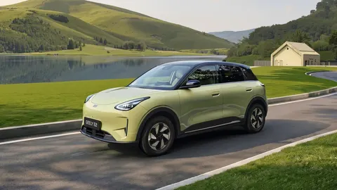 Elektryczny Geely E2 już 11-12 września u dealerów w Beneluksie. Ceny od 90 240 zł