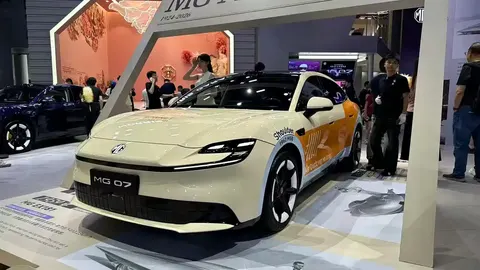 MG 07 debiutuje w Chinach: wersje PHEV i EV od 64 000 zł, zasięg do 845 km