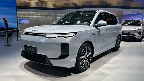 BYD Sealion 08 zadebiutuje 2 września: bateria 115 kWh i zasięg 900 km w flagowym SUV-ie